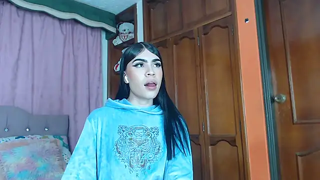 Snapshot of cuttebabe_ chatting on 03-17-25, 11:35 cuttebabe  online show from 03-17-25, 11:35