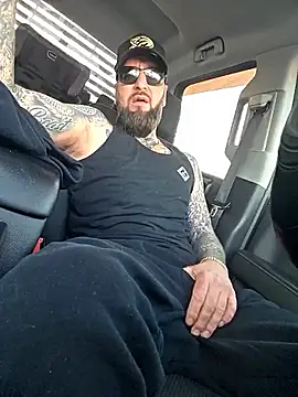 Beardedtattood online show from 12-18-25, 02:21