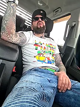 Beardedtattood online show from 02-06-26, 02:46