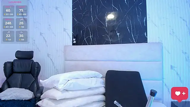 Reginavegaa online show from 07-21-26, 11:33