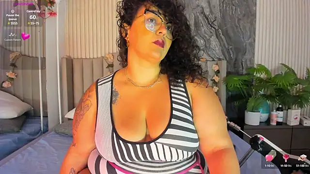 Snapshot of Reginavegaa chatting on 03-04-25, 12:01 Reginavegaa online show from 03-04-25, 12:01