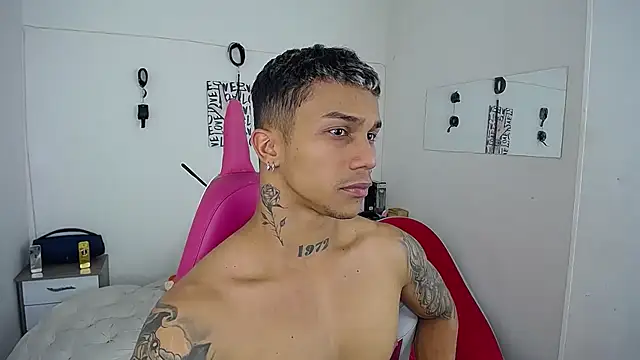 Leonard Price online show from 11-17-25, 02:04