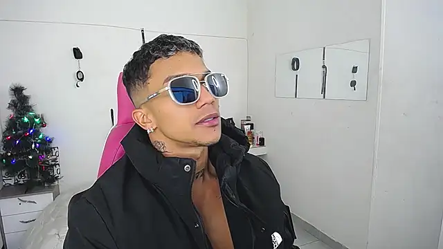 Leonard Price online show from 12-03-25, 02:27