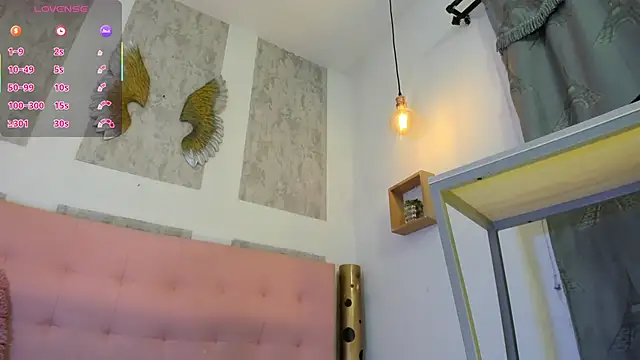 zhamira 21 online show from 11-20-25, 09:36