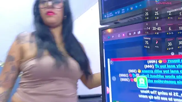 zhamira 21 online show from 06-10-26, 07:59