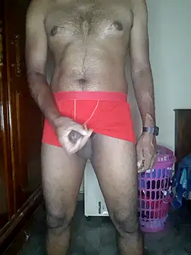 Snapshot of SuranSexy33 chatting on 05-19-26, 05:14 SuranSexy33 online show from 05-19-26, 05:14
