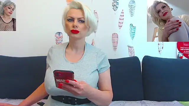 ForeverBarbie  online show from 06-20-26, 12:04