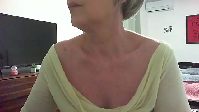   Angel78   online show from 05-04-26, 11:46