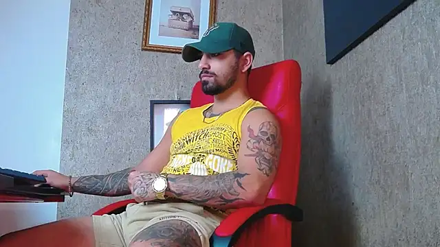 Snapshot of NigelBoydXXX chatting on 02-19-25, 06:55 NigelBoydXXX online show from 02-19-25, 06:55