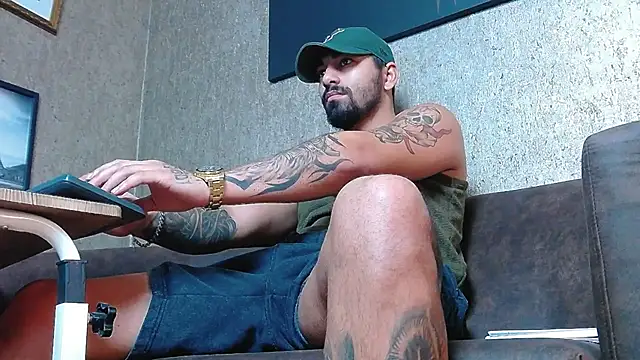 Snapshot of NigelBoydXXX chatting on 02-28-25, 08:31 NigelBoydXXX online show from 02-28-25, 08:31