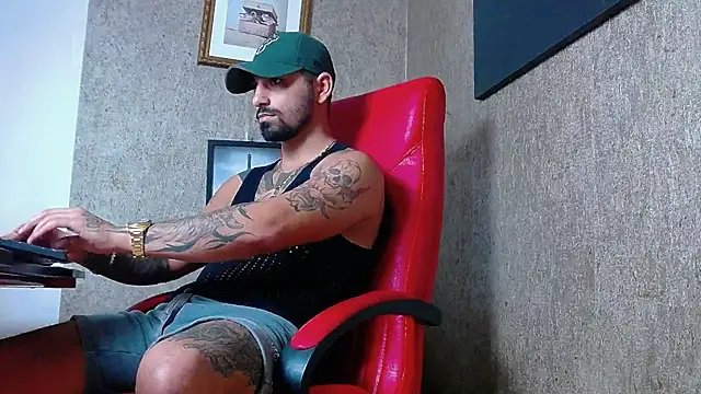 Snapshot of NigelBoydXXX chatting on 02-12-25, 07:13 NigelBoydXXX online show from 02-12-25, 07:13