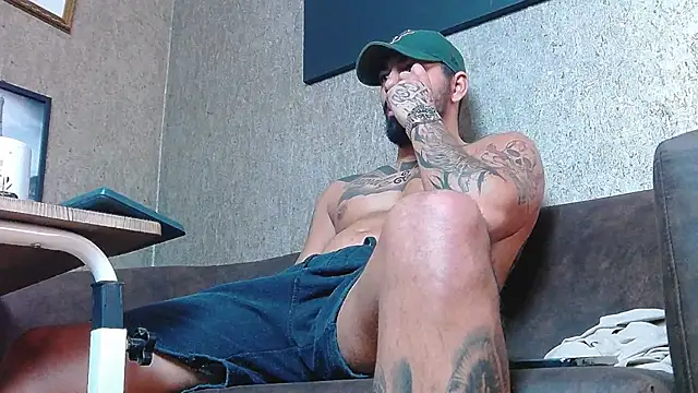 Snapshot of NigelBoydXXX chatting on 02-26-25, 09:01 NigelBoydXXX online show from 02-26-25, 09:01