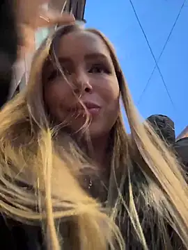 mur girl online show from 12-04-25, 01:21