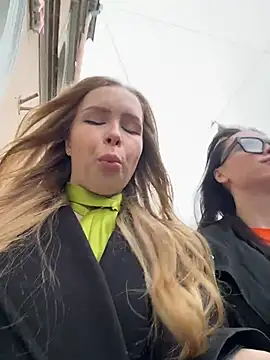 mur girl online show from 10-28-25, 12:59