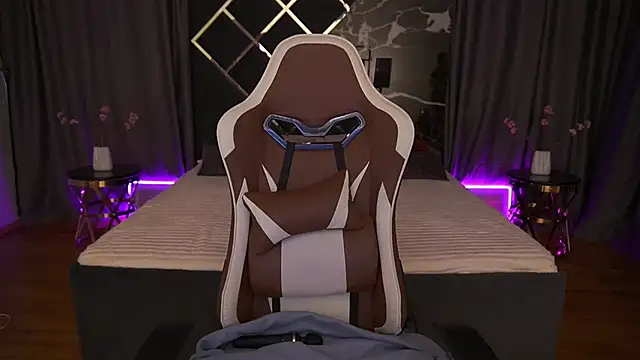 GentleAdellee online show from 04-15-26, 05:46