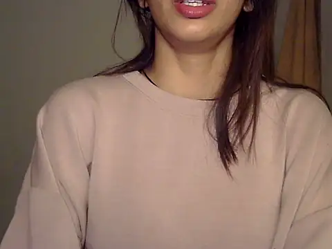 MAAYRA 09 online show from 01-10-26, 01:06