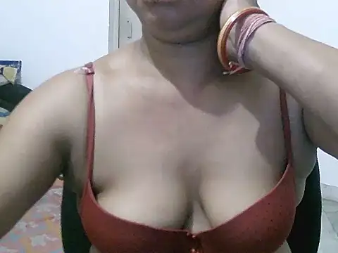 Snapshot of MITAALI009 chatting on 04-27-26, 05:22 MITAALI009 online show from 04-27-26, 05:22