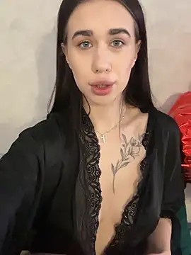 Erikka   online show from 04-07-26, 06:37