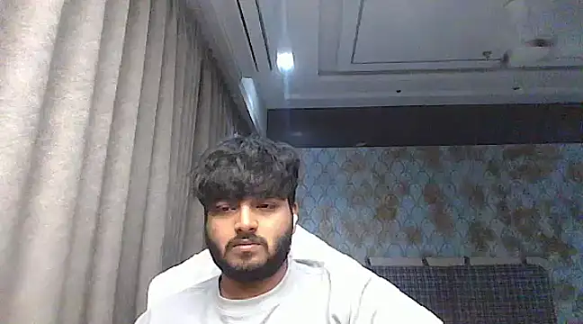 Snapshot of captainfucks chatting on 01-01-25, 02:42 captainfucks online show from 01-01-25, 02:42