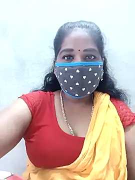 Snapshot of MaaliiiPonuTamil chatting on 10-15-25, 01:37 MaaliiiPonuTamil online show from 10-15-25, 01:37