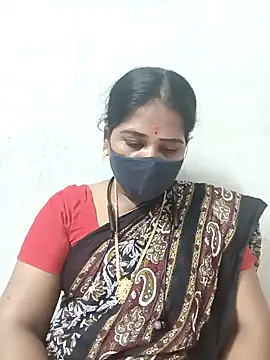 Snapshot of MaaliiiPonuTamil chatting on 03-18-25, 07:33 MaaliiiPonuTamil online show from 03-18-25, 07:33