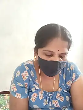 Snapshot of MaaliiiPonuTamil chatting on 03-17-25, 06:29 MaaliiiPonuTamil online show from 03-17-25, 06:29