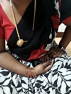 Snapshot of MaaliiiPonuTamil chatting on 03-07-25, 12:15 MaaliiiPonuTamil online show from 03-07-25, 12:15