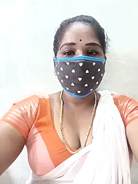 Snapshot of MaaliiiPonuTamil chatting on 09-23-25, 01:45 MaaliiiPonuTamil online show from 09-23-25, 01:45