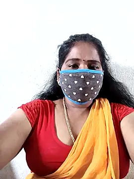 Snapshot of MaaliiiPonuTamil chatting on 10-20-25, 07:42 MaaliiiPonuTamil online show from 10-20-25, 07:42