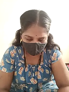 Snapshot of MaaliiiPonuTamil chatting on 03-17-25, 02:19 MaaliiiPonuTamil online show from 03-17-25, 02:19
