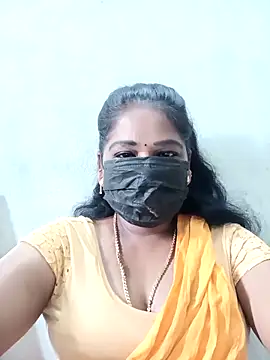Snapshot of MaaliiiPonuTamil chatting on 10-10-25, 02:12 MaaliiiPonuTamil online show from 10-10-25, 02:12
