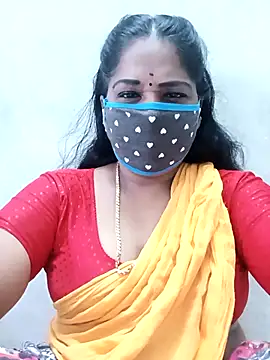 Snapshot of MaaliiiPonuTamil chatting on 09-24-25, 01:02 MaaliiiPonuTamil online show from 09-24-25, 01:02