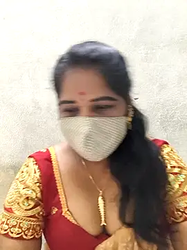 Snapshot of MaaliiiPonuTamil chatting on 05-29-26, 02:17 MaaliiiPonuTamil online show from 05-29-26, 02:17