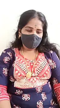 Snapshot of MaaliiiPonuTamil chatting on 03-18-25, 05:34 MaaliiiPonuTamil online show from 03-18-25, 05:34