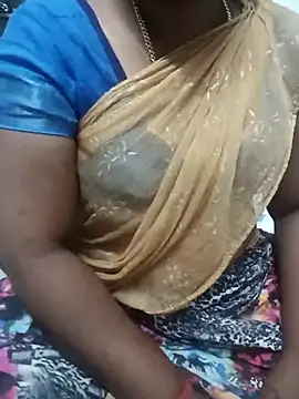 Snapshot of MaaliiiPonuTamil chatting on 09-12-25, 04:40 MaaliiiPonuTamil online show from 09-12-25, 04:40