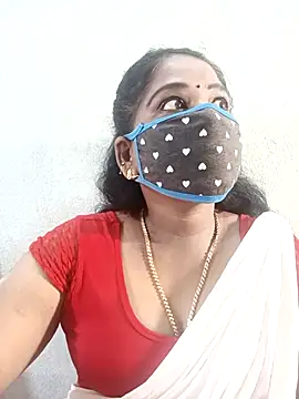 Snapshot of MaaliiiPonuTamil chatting on 10-08-25, 01:40 MaaliiiPonuTamil online show from 10-08-25, 01:40