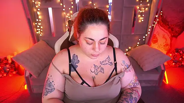 Kittywakee online show from 03-08-26, 03:10