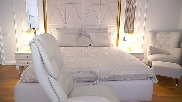 Kittywakee online show from 04-16-26, 09:39