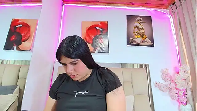 Naia x online show from 04-15-26, 06:56