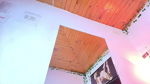 Naia x online show from 02-05-26, 08:04