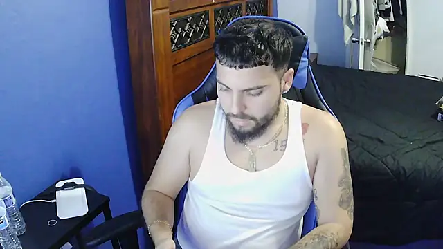 Snapshot of MasterKvn chatting on 03-14-25, 03:15 MasterKvn online show from 03-14-25, 03:15