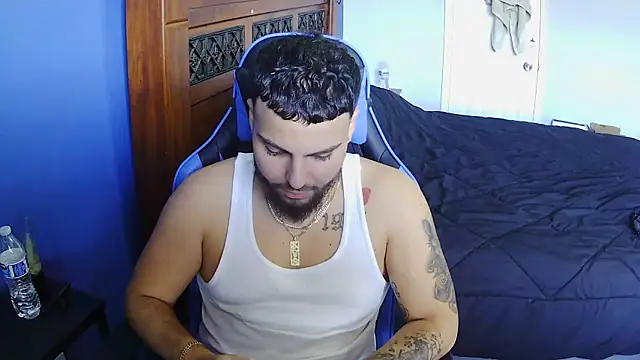 Snapshot of MasterKvn chatting on 02-25-25, 05:40 MasterKvn online show from 02-25-25, 05:40