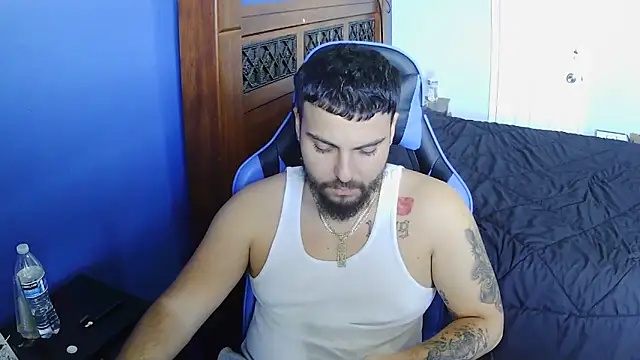 Snapshot of MasterKvn chatting on 02-21-25, 07:21 MasterKvn online show from 02-21-25, 07:21