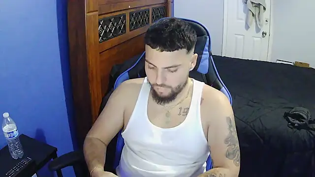 Snapshot of MasterKvn chatting on 02-25-25, 07:31 MasterKvn online show from 02-25-25, 07:31