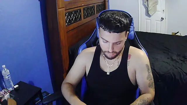 Snapshot of MasterKvn chatting on 10-28-25, 08:57 MasterKvn online show from 10-28-25, 08:57