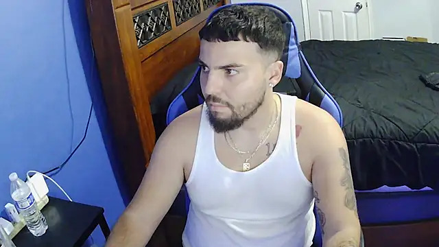 Snapshot of MasterKvn chatting on 02-05-25, 05:41 MasterKvn online show from 02-05-25, 05:41