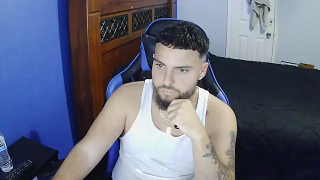 Snapshot of MasterKvn chatting on 02-25-25, 04:24 MasterKvn online show from 02-25-25, 04:24