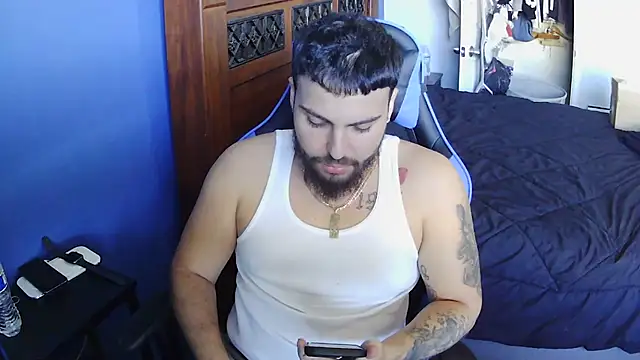 Snapshot of MasterKvn chatting on 03-19-25, 07:27 MasterKvn online show from 03-19-25, 07:27