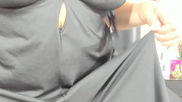 Sofii Cooper1 online show from 11-25-25, 03:51