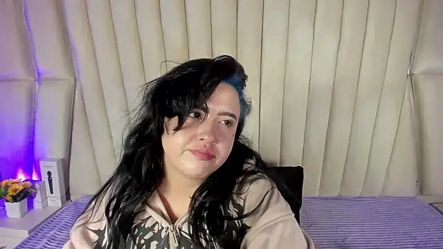 Snapshot of Victoria_Rossy chatting on 06-05-26, 10:26 Victoria Rossy online show from 06-05-26, 10:26